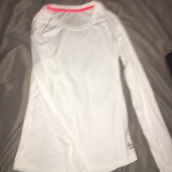 workout shirt bundle - Picture 3 of 3